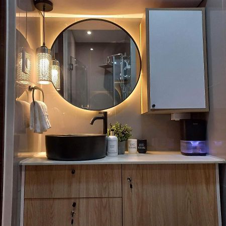 Makati Cosy Home L Couples Families L 500Mbps Wifi Манила Екстериор снимка