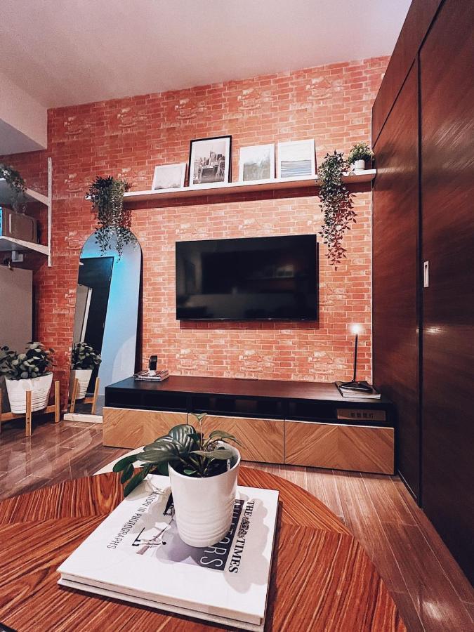 Makati Cosy Home L Couples Families L 500Mbps Wifi Манила Екстериор снимка